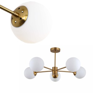 Lampa wisząca Roma 5 na złotym stelażu z 5 białymi, szklanymi kloszami Light Prestige