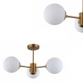 Lampa wisząca Roma 3 złota  białymi, szklanymi kloszami-kulami Light Prestige