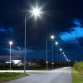 Lampa latarina solarna 200W lampa+solar na wysięgniku sterowanie pilotem