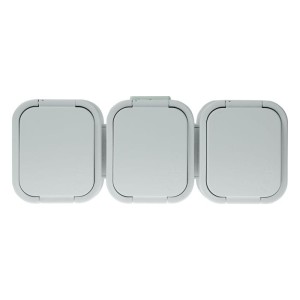 Gniazdo potrójne natynkowe bryzgoszczelne z klapką IP54 białe