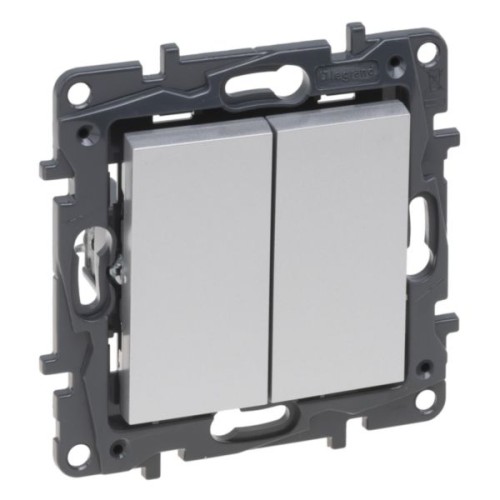 Łącznik schodowy podwójny kolor aluminium 10 AX NILOE STEP 863308 Legrand