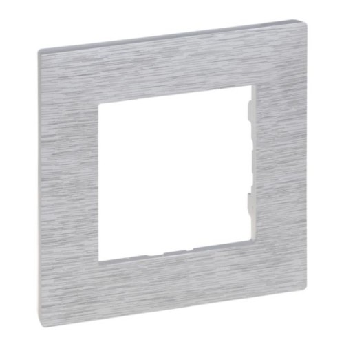 Pojedyncza ramka kolor szczotkowane aluminium Niloe Step 863891 Legrand