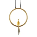 Lampa wisząca AMICI 27 cm - LED, metal, złoty ring z dekoracyjną złotą postacią ST-D7774 gold Step into Design