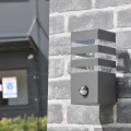 Kinkiet zewnętrzny TEKSAS PIR prosty grafit E27, czujnik ruchu i zmierzchu 317667 Goldlux