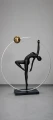 Lampa podłogowa WOMAN ARTISTIC 200 cm - czarna figura akrobatki ze złotą kulą F9320 Step into Design